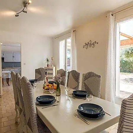 La Grande Auguiere, Familiale Et Spacieuse Au Coeur Du Vignoble Et A 300m De La