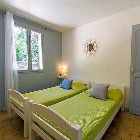 Hotel La Grande Auguiere, Familiale Et Spacieuse Au Coeur Du Vignoble Et A 300m De La 3*